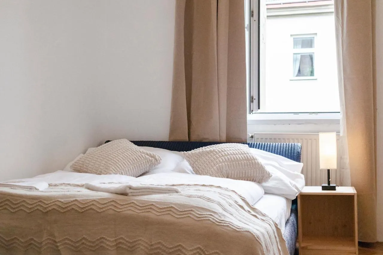 Apartment Peaceful 2 Bedroom Apt With Backyard In Prime Location Vienna Austria