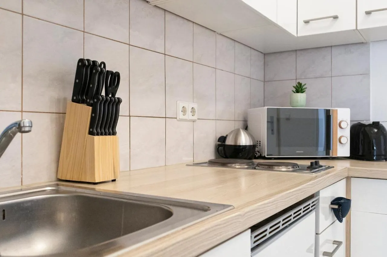 Peaceful 2 Bedroom Apt With Backyard In Prime Location Vienna 0*,  Austria